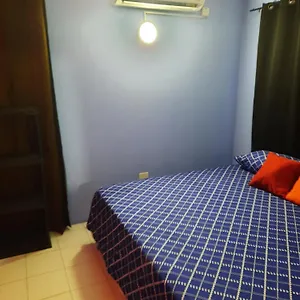 Cozy Studio - Waterloo Road Kingston